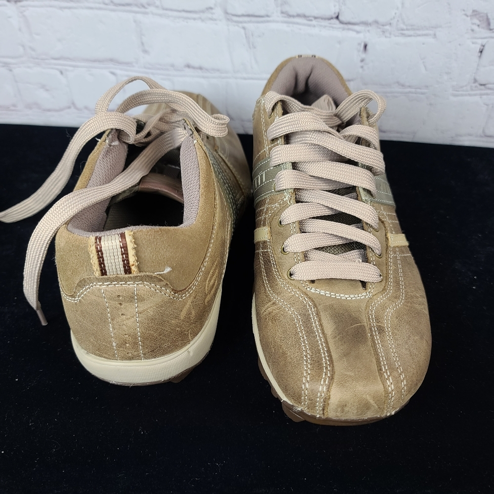 Skechers Lifestyle brand. Mens 8